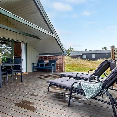 Vakantiehuis Goerel - 1km From The Sea By Interhome